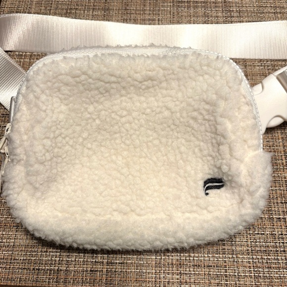 Fabletics Off-White Sherpa Belt The Belt Bag Teddy Crossbody Bag - Picture 5 of 10